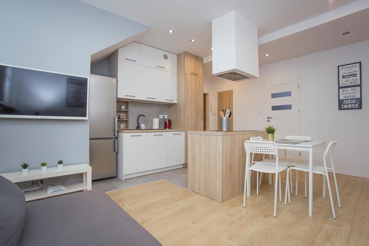 Urban Jungle Apartment In The City Center 비아위스토크 외부 사진